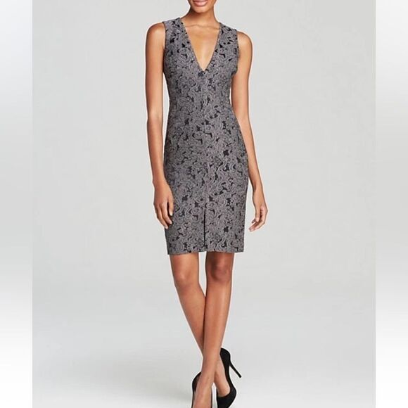 Alice + Olivia Silver‎ Gray Sheath Midi Dress V-Neck Sleeveless Sz 0 - Picture 9 of 10